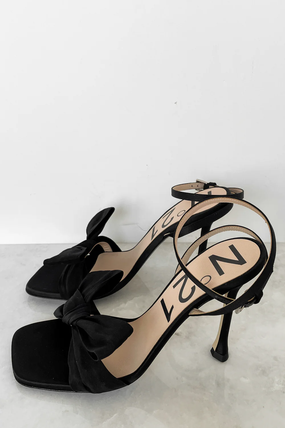 Bow Heel - Image 7