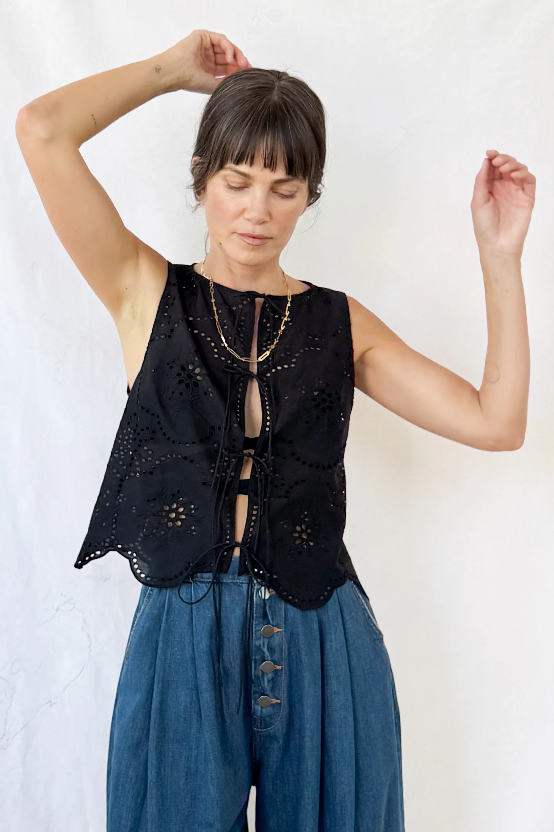 Broderie Tie Tank Top - Image 9