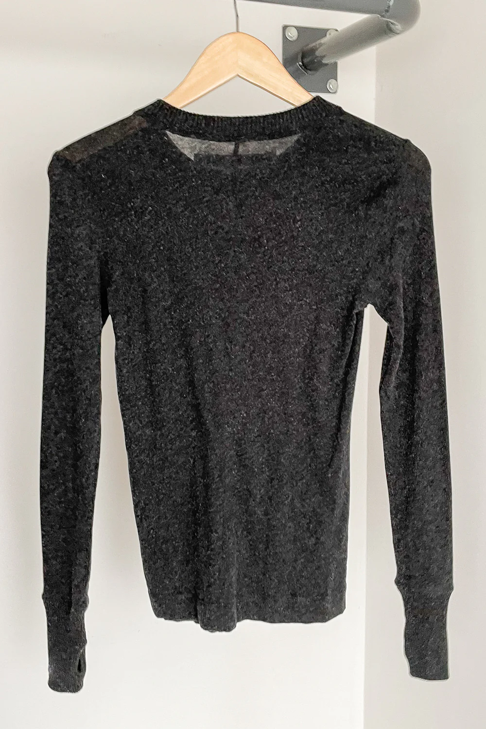 Cashmere Cuffed Crewneck - Image 11
