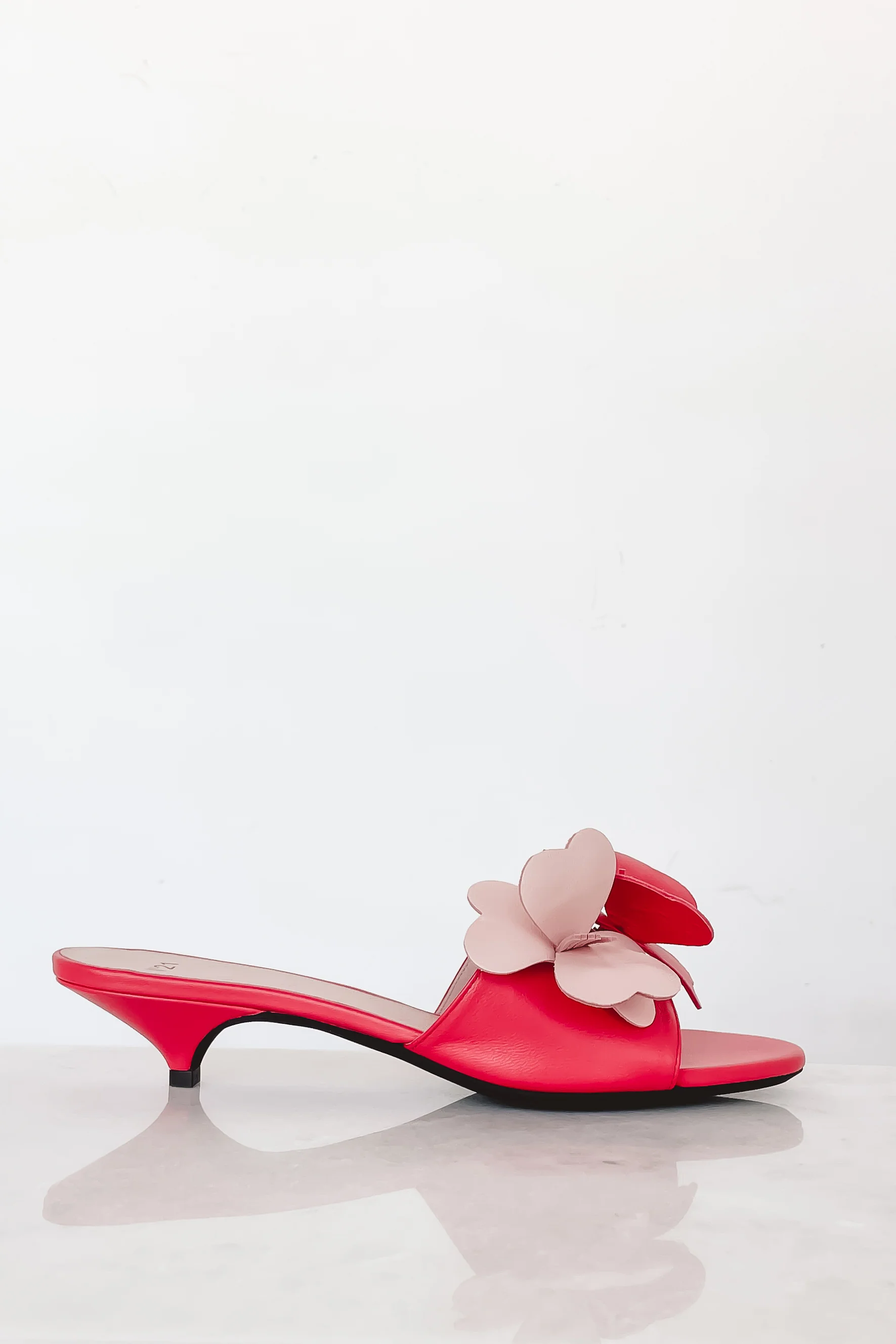 Clover Kitten Heel - Image 4