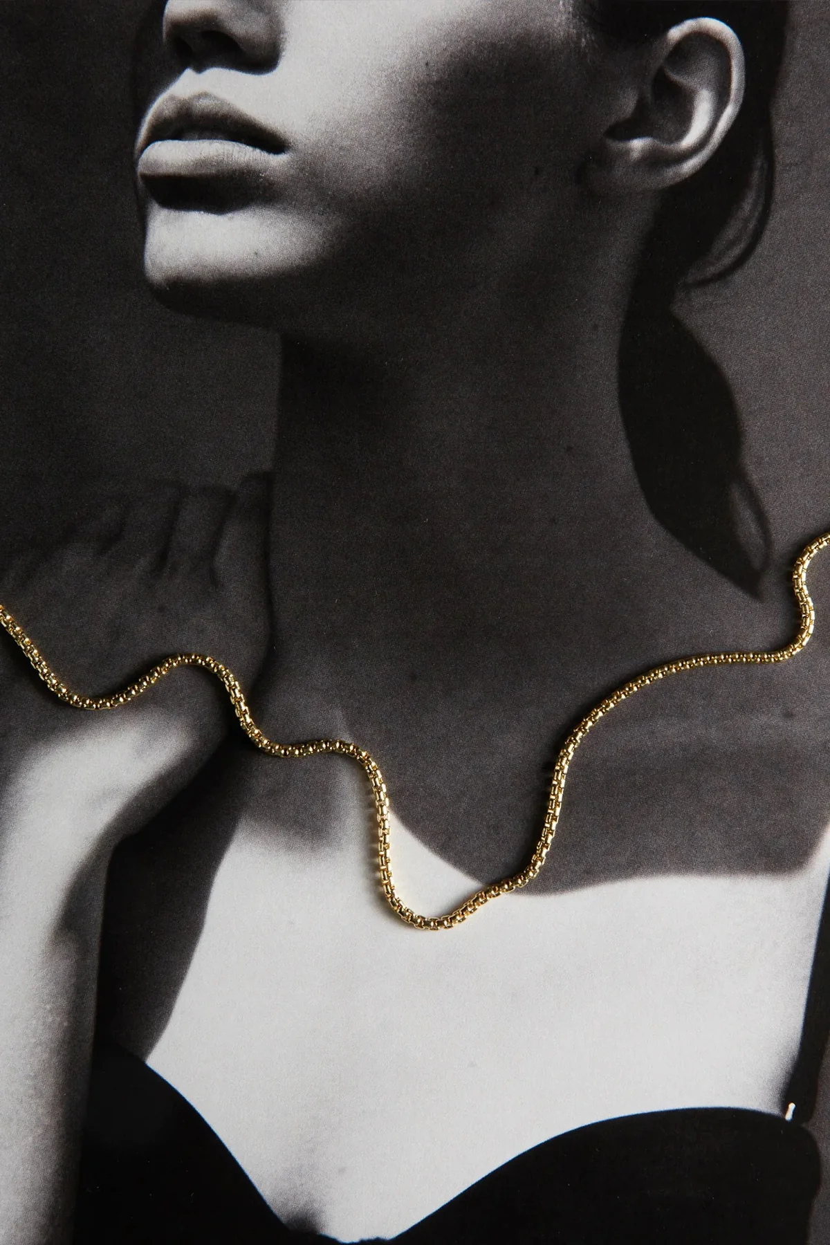 Italian Rounded Box Chain Necklace - Image 3