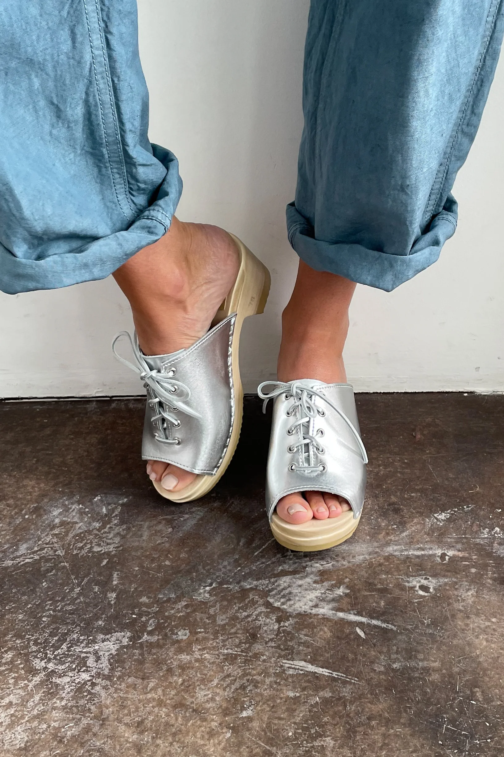 Simone Mid Heel Clog - Image 4