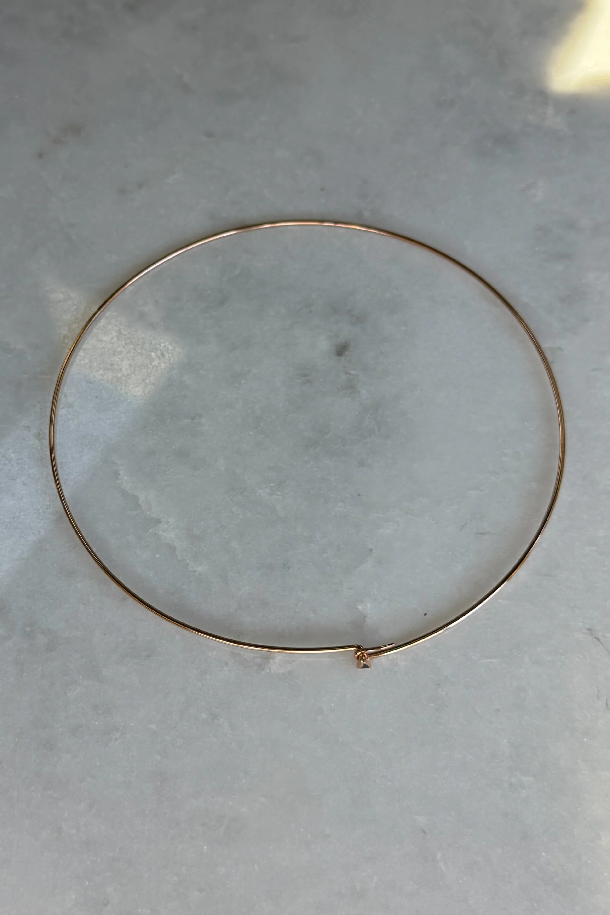 Wave Gold Wire Necklace - Image 10