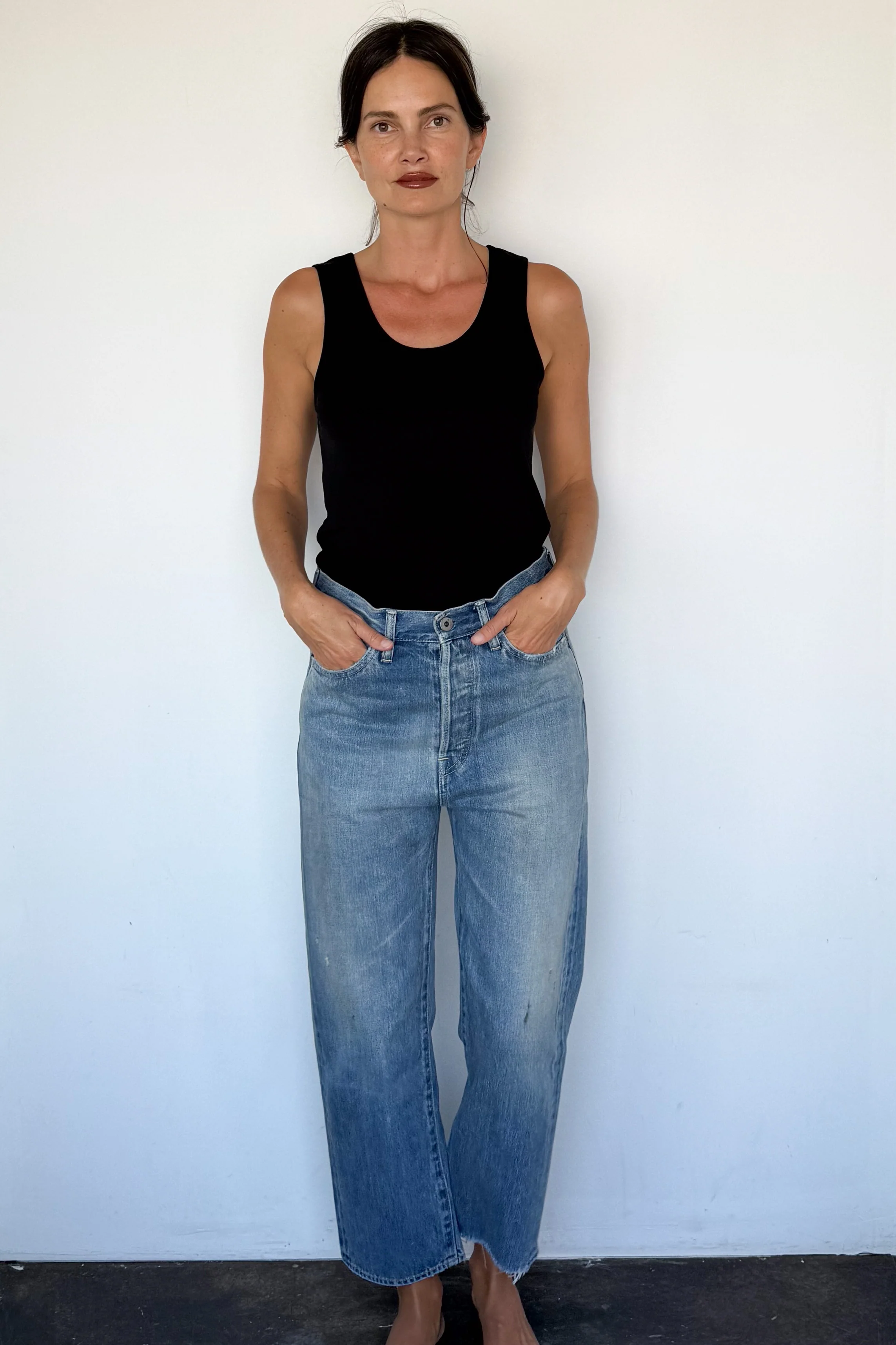 Wide Tapered Cut Jean - Image 5